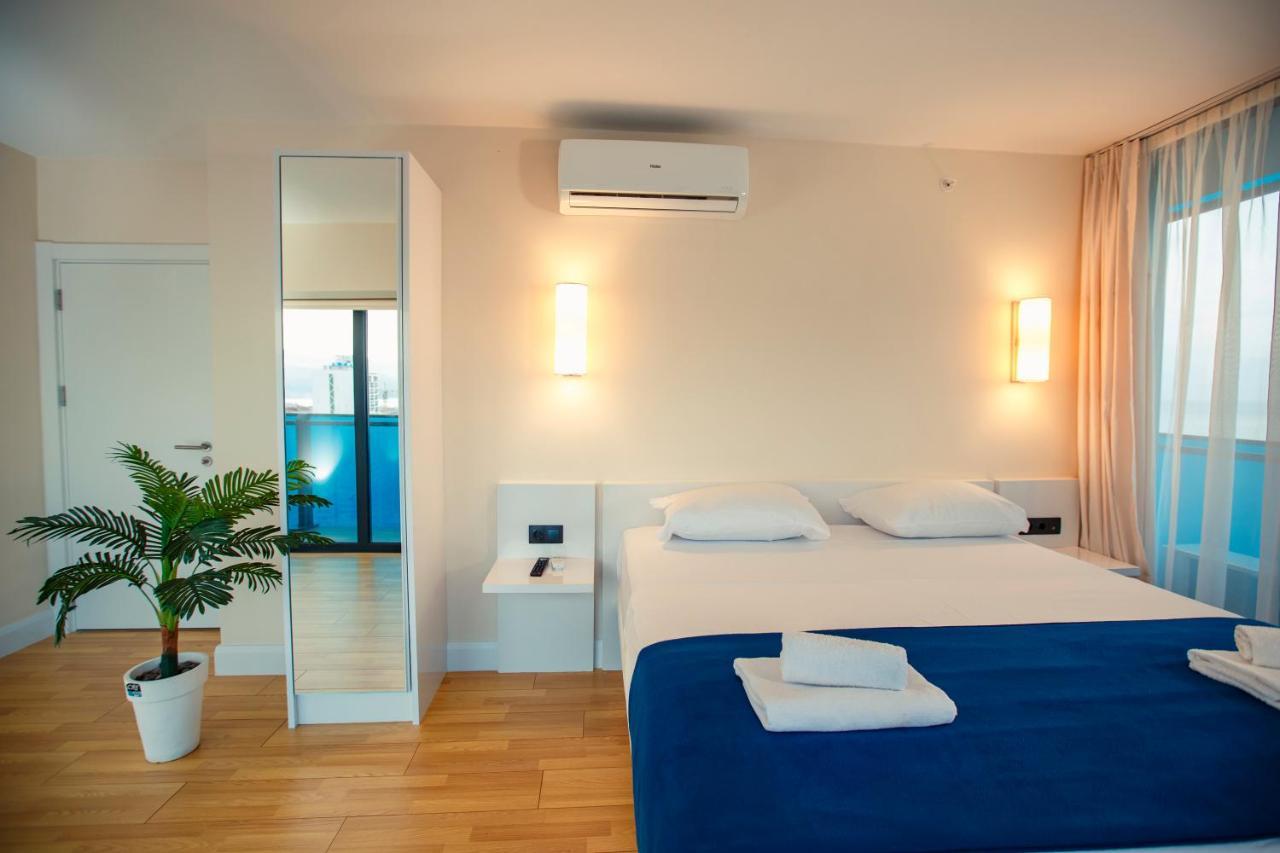 Orbi City Luxury Suite Batoumi Extérieur photo